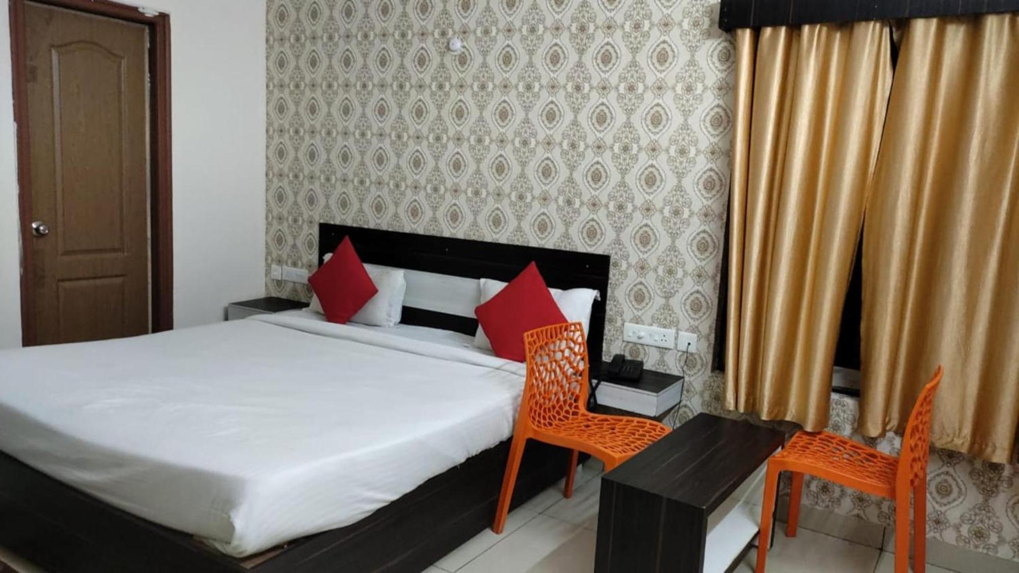 Goroomgo Blue Bell Bhubaneswar - Well Decorated Room -Wifi And Parking Facilities Available 外观 照片