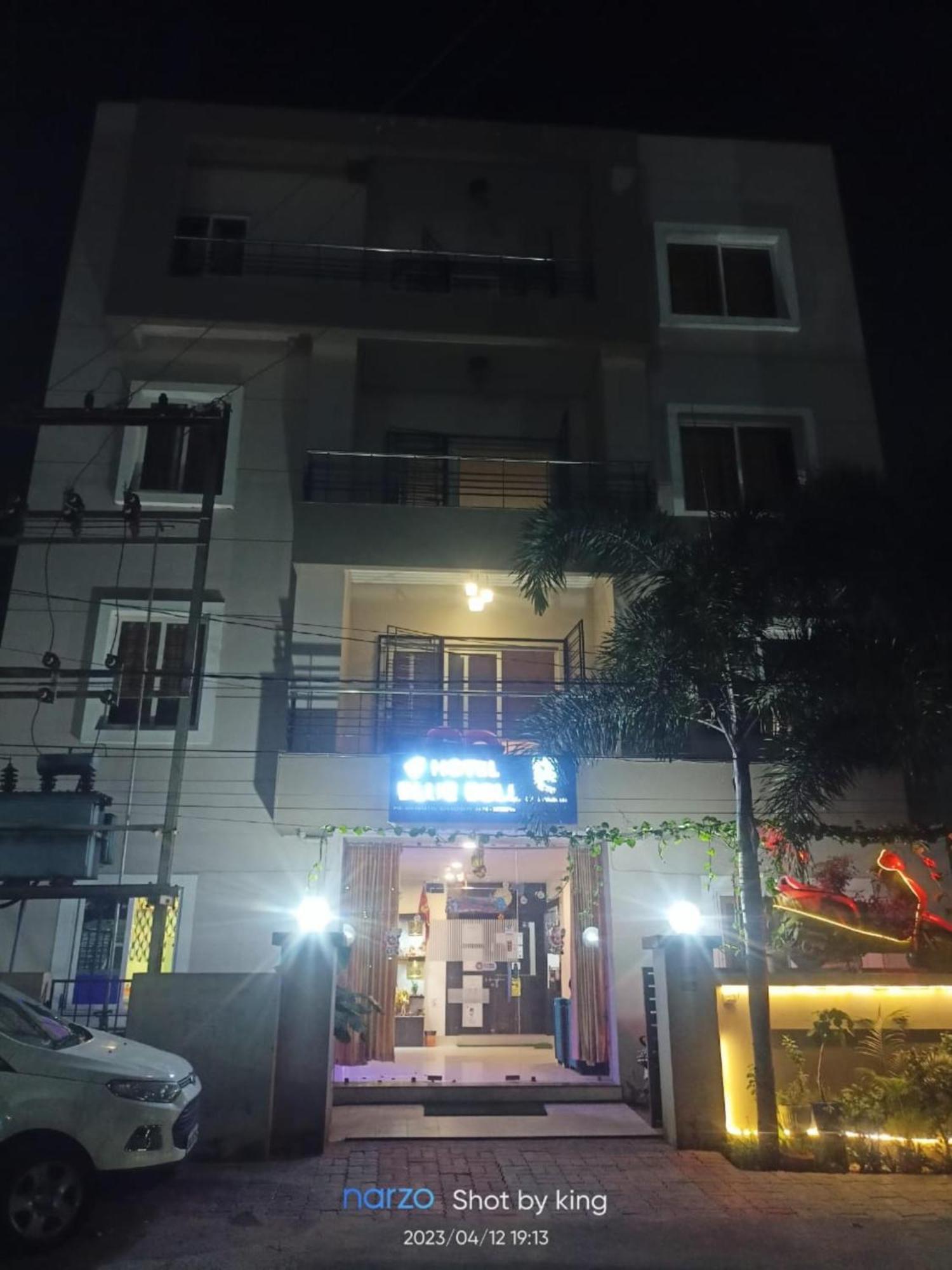 Goroomgo Blue Bell Bhubaneswar - Well Decorated Room -Wifi And Parking Facilities Available 外观 照片