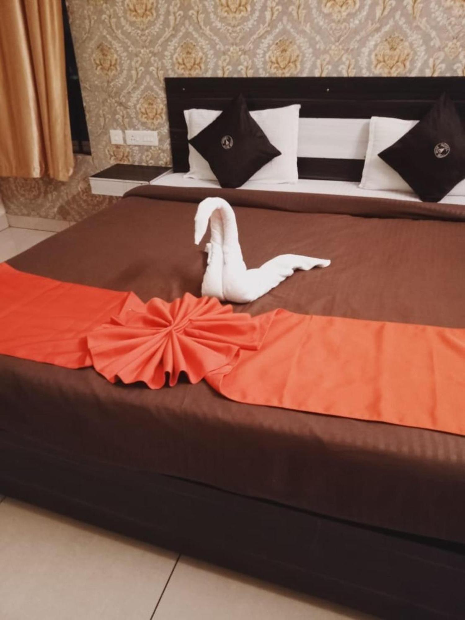 Goroomgo Blue Bell Bhubaneswar - Well Decorated Room -Wifi And Parking Facilities Available 外观 照片